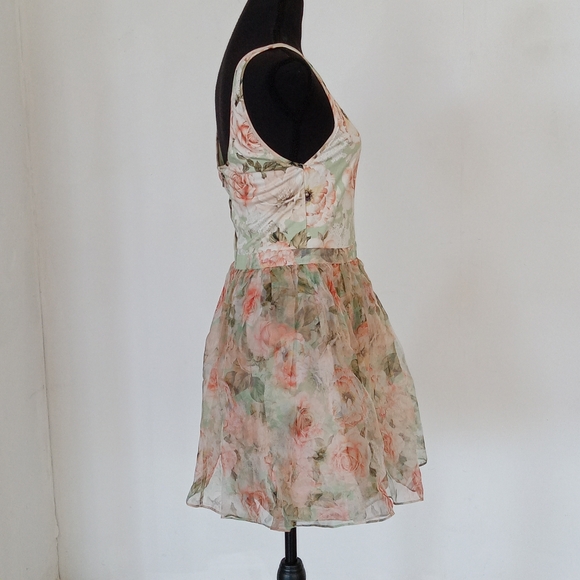 Alice + Olivia Chara flared floral-print silk-organza and jersey mini dress - Picture 4 of 9